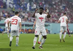 慕尼黑前锋状态神勇，成为球队制胜法宝()